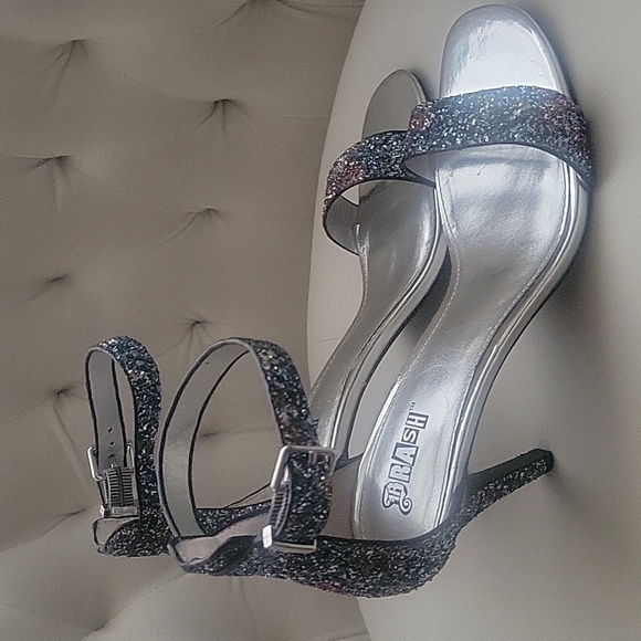 Brash! Sparkly otherworldly sexy heels - Picture 2 of 4